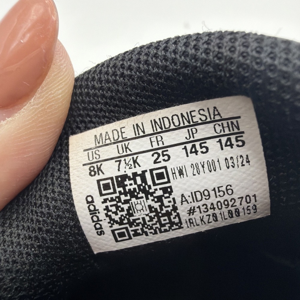 adidas Kids Size 8 Black Hook Loop Sneakers Gum Sole Toddler Shoes - Picture 6 of 8